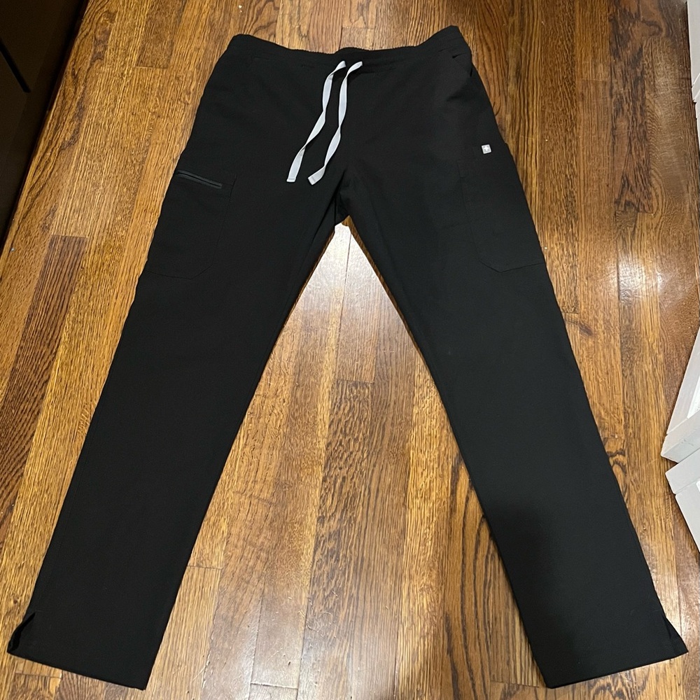 FIGS Yola Skinny Scrub Pants – Black (Women’s Medium)